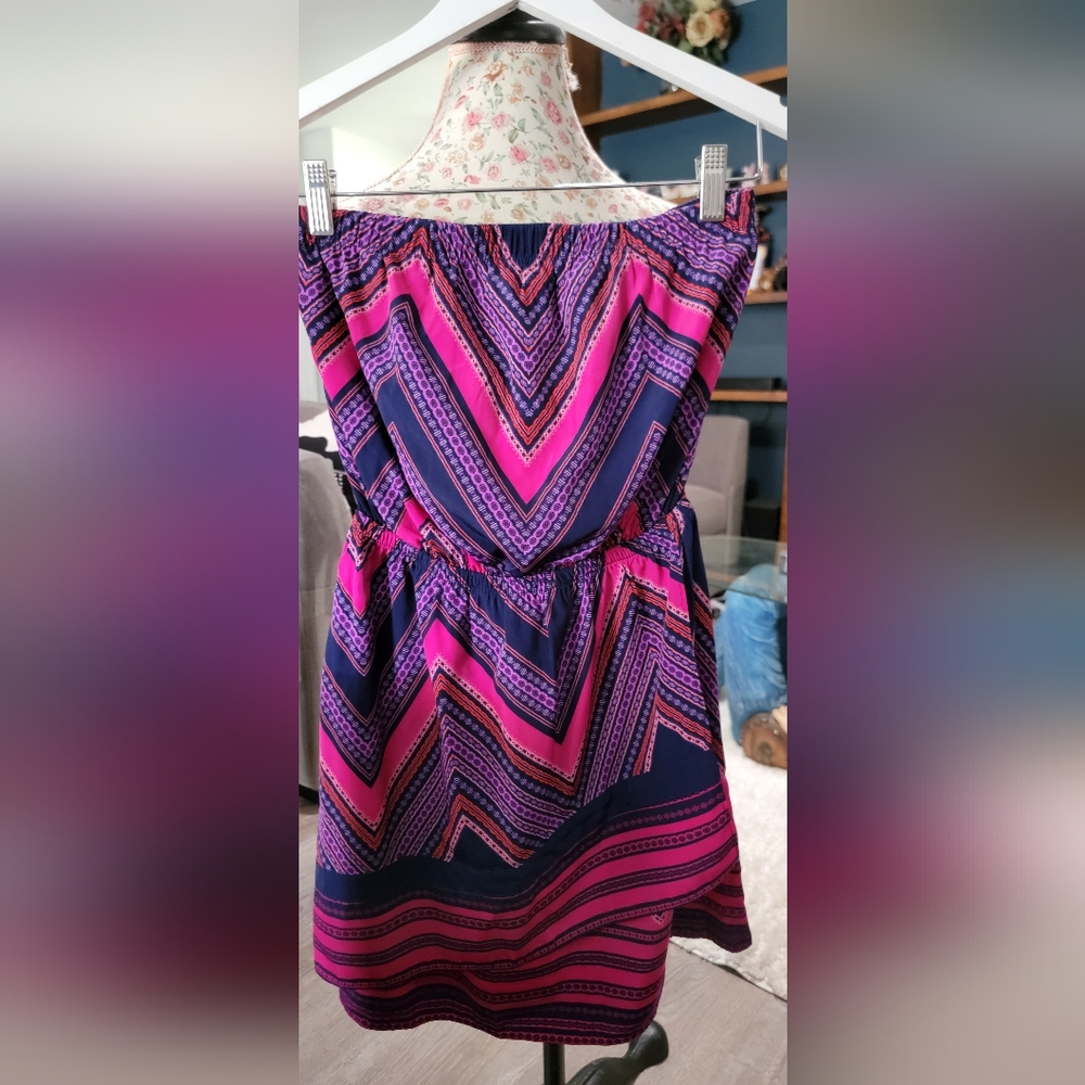 Express Strapless Dress in Pink and Blue Chevron Size XS